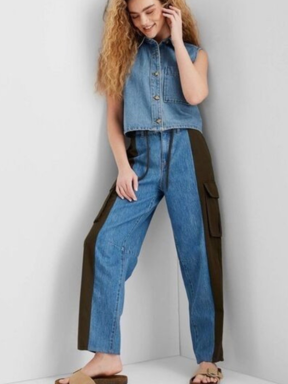 Future Collective Women's Mid-Rise Barrel Leg Mixed Fabric Jeans Blue Denim - Picture 3 of 4